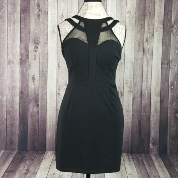 Tea n Cup Dresses & Skirts - Tea & Cup black strappy sweetheart mini dress